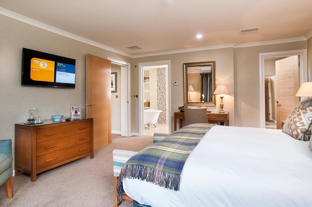 Parkway Hotel & Spa Кумбран Экстерьер фото